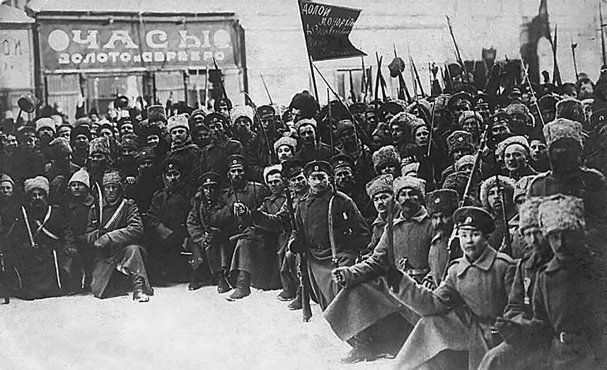 Петроград Литейный проспект Февраль 1917 года Часов в 11 утра может быть - фото 2