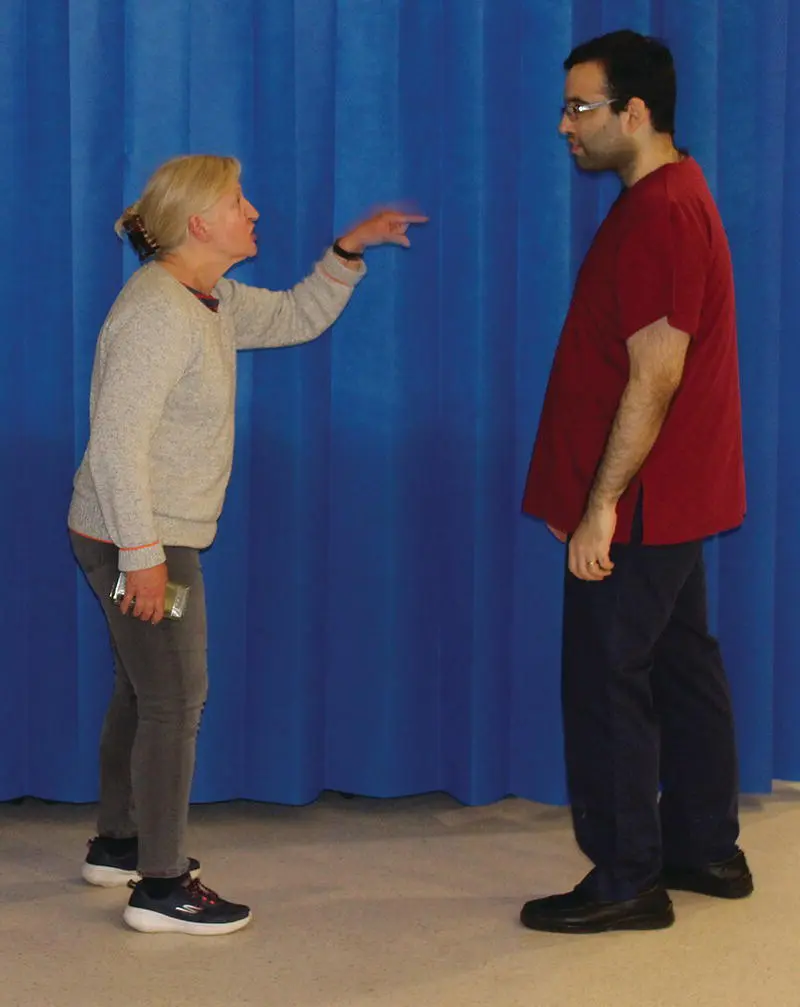 Figure 52 Calm confident and nonthreatening approach Figure 53 Showing - фото 12