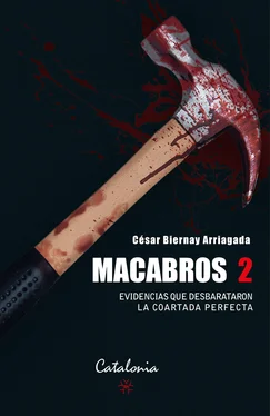 César Biernay Arriagada ﻿Macabros 2 обложка книги