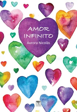 Aurora Nicolás Amor infinito обложка книги