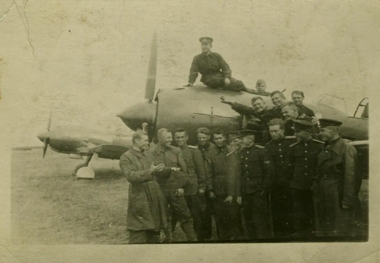 9 сцена 1942 г Сентябрь Плац Строй офицероввыпускников командирских - фото 6
