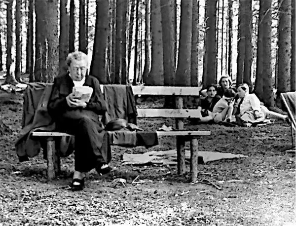 3 Моя прабабушка София Шиндлер июнь 1938 года Игльс Эту фотографию я помню - фото 4