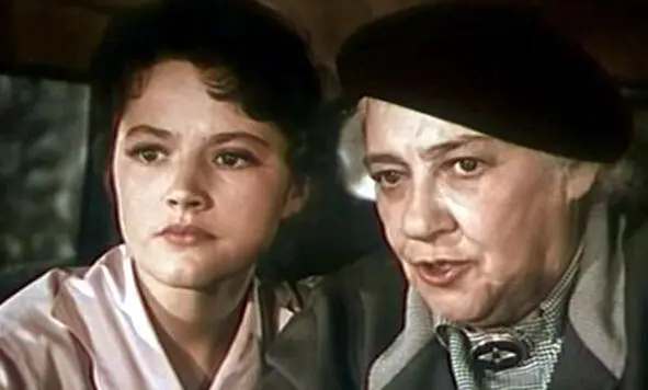 Кадр из фильма Осторожно бабушка Осторожно бабушка 1960 год - фото 10