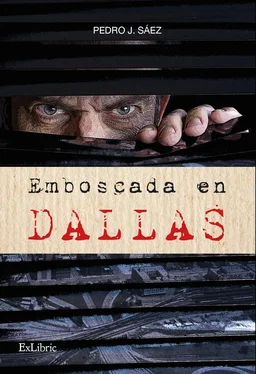 Pedro J. Sáez Emboscada en Dallas обложка книги