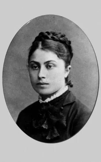 Лина Лоренц На обороте фотографии надпись Лина Лоренц жила с СВ у - фото 18