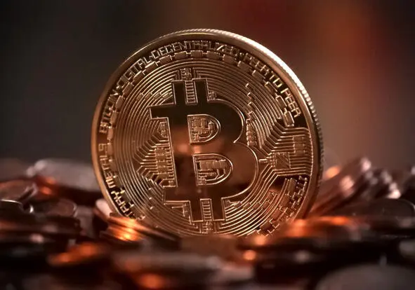 Наиболее популярным применением технологии blockchain является биткойн - фото 6
