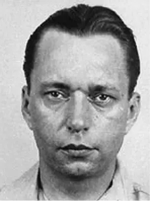 Эрнст Бюргер один из немецких диверсантов посланных в Америку В общих - фото 48