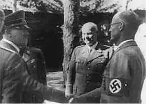 Гитлер в ставке Вервольф Пленные размещались здесь же неподалеку за - фото 57