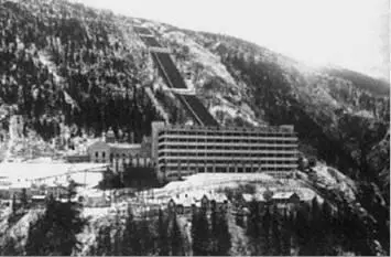 Завод НоршскГидро в 1943 г Некоторое время назад группа участников - фото 74