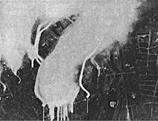 Британский налет на Любек Третью атаку провела эскадрилья 263 Целью снова - фото 85