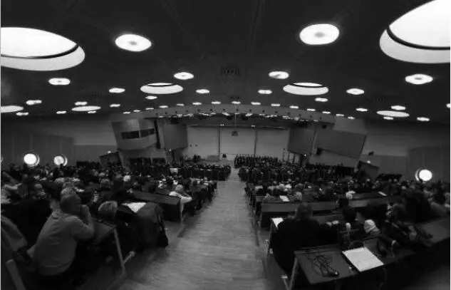 Hörsaal aus der Studentenperspektive Lehrende und Studenten sehen diese Dinge - фото 13