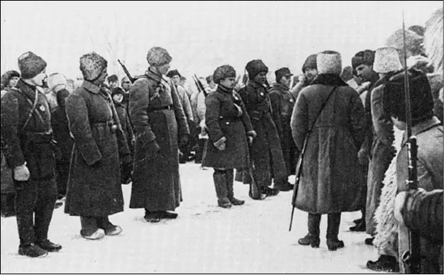1921 год Награждение орденом Красного Знамени бойцов и командиров - фото 16