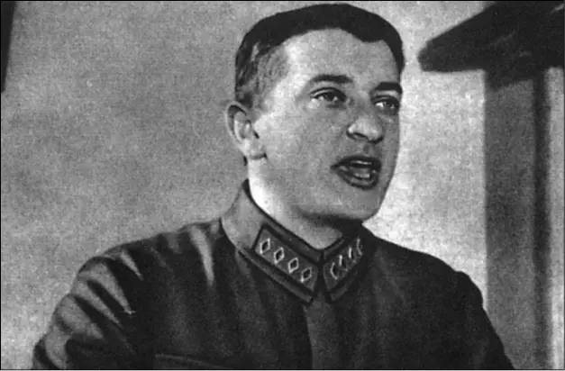 1928 год М Н Тухачевский читает лекцию в Военной академии им М В Фрунзе - фото 17