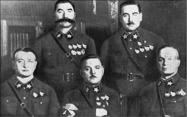 Первые Маршалы Советского Союза слева направо М Н Тухачевский К Е - фото 22