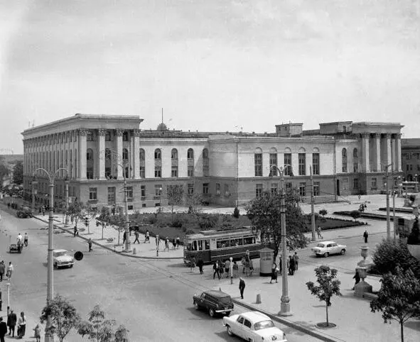 Хотя и на них видно как оно давит на тебя в реальности Я понял почему отец - фото 28