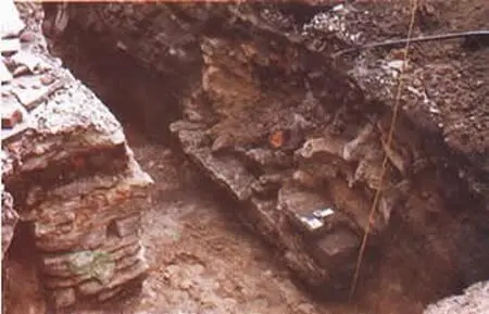 Фундаменты немецкой церкви Ниена Раскопки 1999 г Среди строительных - фото 66