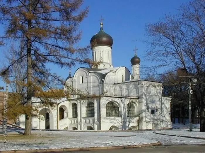 В настоящее время изза строительства богослужения в храме не проводятся - фото 241