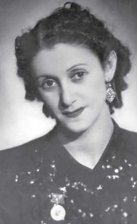 1947 год Кажется нечто схожее получилось и с моим Пламенем Парижа Видимо - фото 42