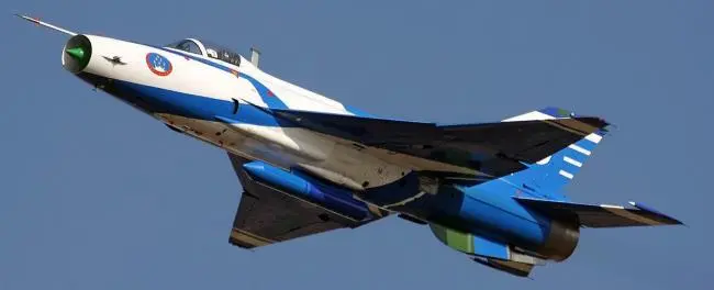 Китайский многоцелевой истребитель J7 Последнее нарушение советскокитайской - фото 21