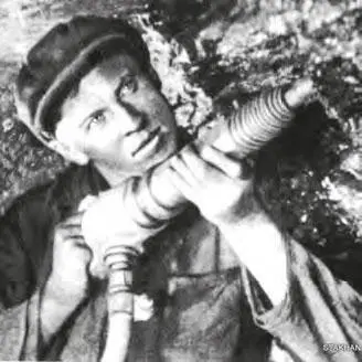 Рабочийстахановец Строительство московского метро 1933 год Откуда после - фото 10