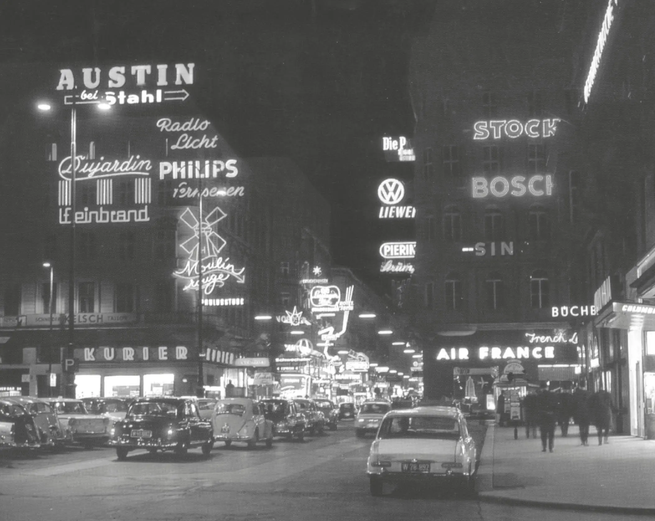 Kärntner Straße bei Nacht Ansichtskarte 1967 NACHT OHNE FINSTERNIS Es war - фото 24