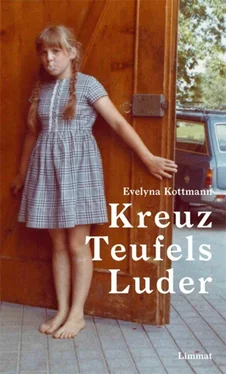 Evelyna Kottmann Kreuz Teufels Luder обложка книги