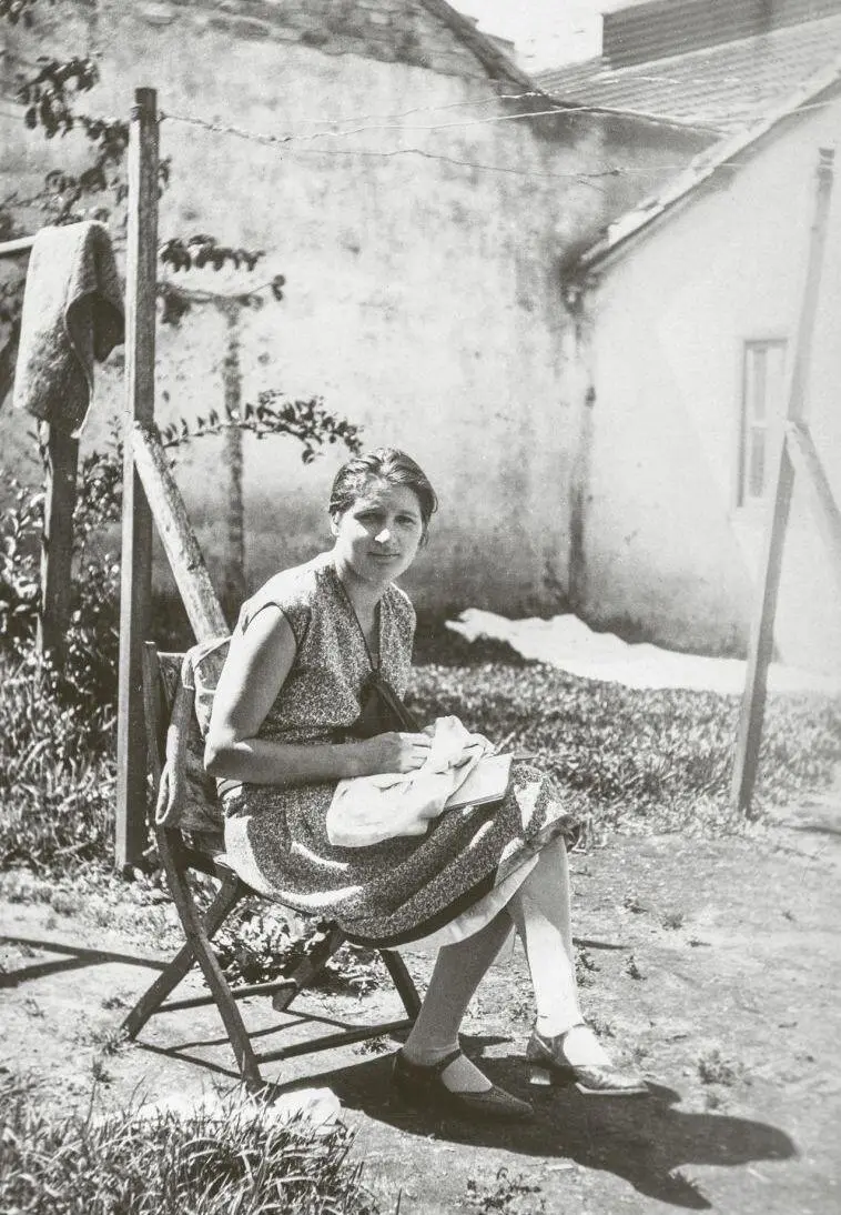 São Paulo Sommer 1930 Nackte Wände der Boden festgetreten und kahl Niemand - фото 2