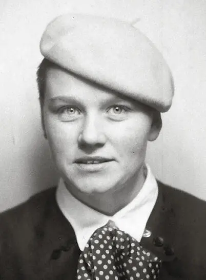 Lotte Schwarz 19101971 wuchs in einer sozialdemokratischen Arbeiterfamilie - фото 1