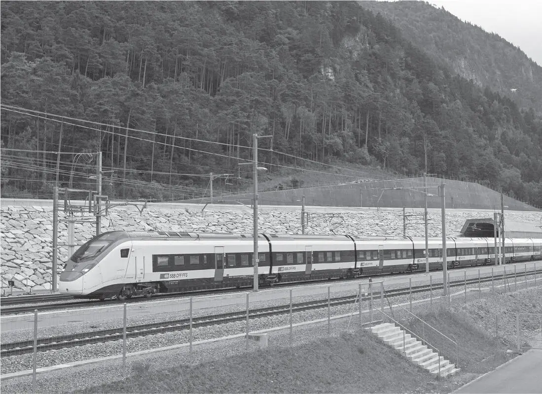 Der neue Zug Giruno auf der Gotthard Basislinie gebaut von der Stadlerrail AG - фото 16