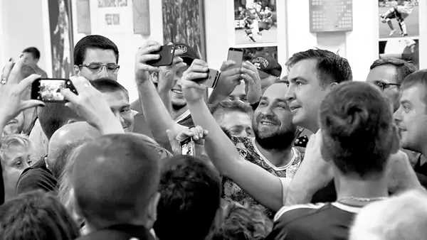 При Шеварднадзе у нас тоже произошло проникновение в государственную структуру - фото 50