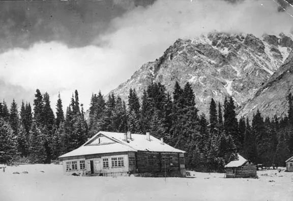 Станция в начале 1950х годов На полпути между лесхозом и станцией было - фото 62