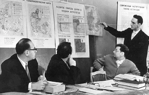 Защита кандидатской диссертации 1964 г Дома его можно было видеть либо - фото 184