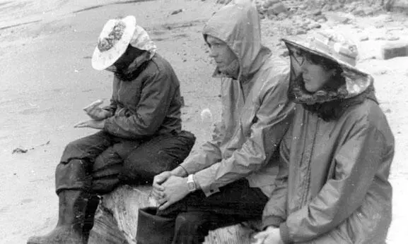 На Таймыре 1983 г М А Ведюшкин в центре справа Г В Кушнарева Эта тема - фото 211