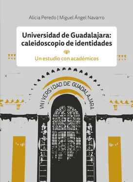 María Alicia Peredo Merlo Universidad de Guadalajara: caleidoscopio e identidades обложка книги