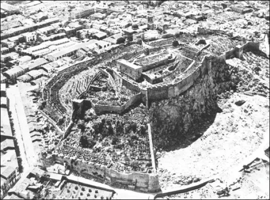 4 Castell de Dénia Dècada dels seixanta del segle XX Fotos Guillén 5 - фото 6