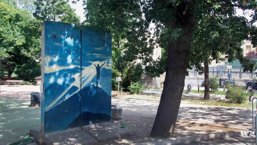 The Wall pieces in Colombes Association MONPHI On may 26 th 2015 two - фото 36
