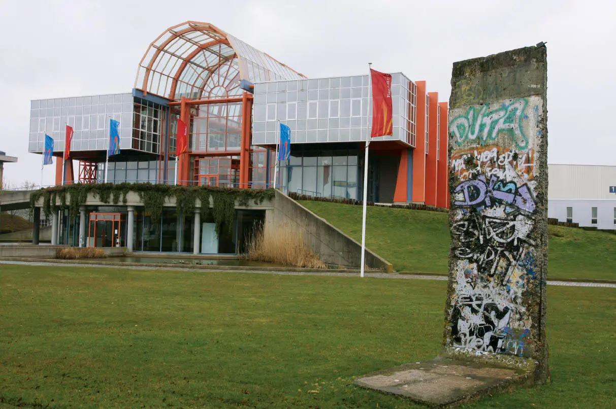 The Wall at Flanders Expo Ghent Lode Anseel A segment of the Berlin Wall has - фото 19