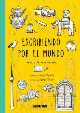 Noelia Truffa Escribiendo por el mundo обложка книги
