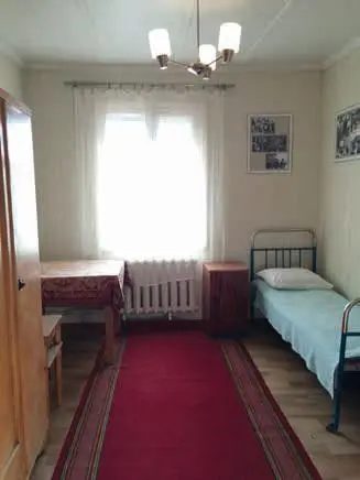 Домик Гагарина на второй площадке космодрома сохранили в том виде в котором он - фото 12