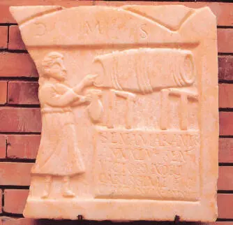 fig 12 Lápida funeraria romana en honor de una mujer que en vida fue - фото 15