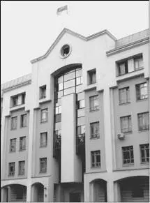 Будівля Галузевого державного архіву СБУ Київ вул Золотоворітська 7 - фото 1