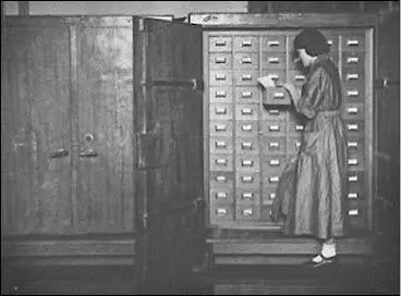 Картотека відділу архіву НКВД СРСР 1939 р Надзвичайна важливість матеріалів - фото 2