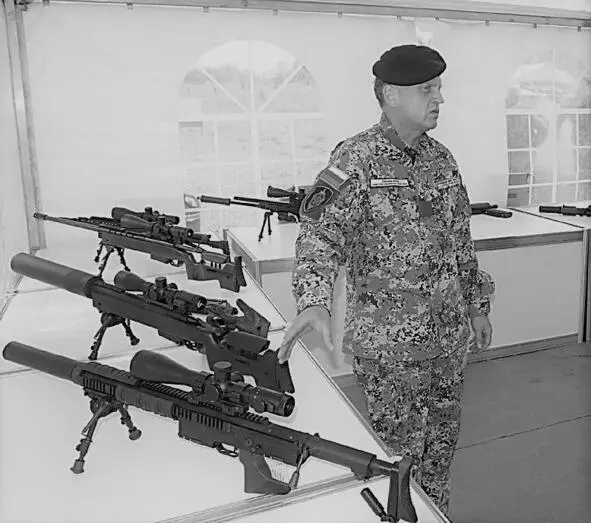 Автор этой книги за работой Консультант просто консультант Записки старого - фото 2