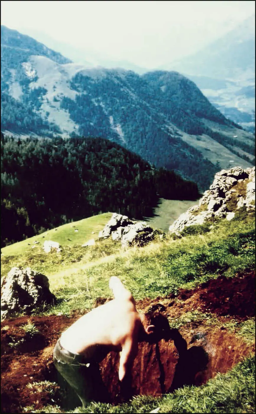 Weit hinunter mussten wir graben Nach dem Schuss war ich ein wenig - фото 2