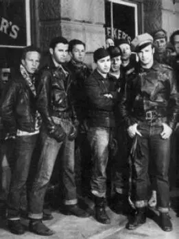 Marlon Brando en The Wild One Laszlo Benedek 1954 Una generació a la recerca - фото 20