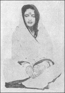 Ananda Moyi Ma the Bengali JoyPermeated Mother One of the caves occupied - фото 12