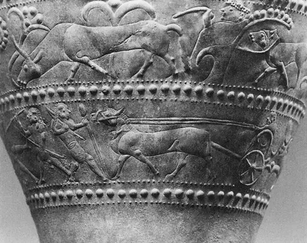 4 Situla Benvenuti detalle con animales y los guerreros que regresan Bronce - фото 5