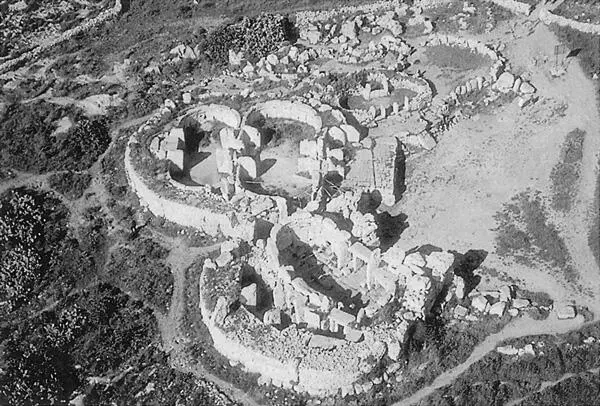 1 Mnajdra Malta Complejo de templo neolítico de finales del cuarto milenio - фото 2