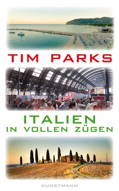 Tim Parks Italien in vollen Zügen обложка книги