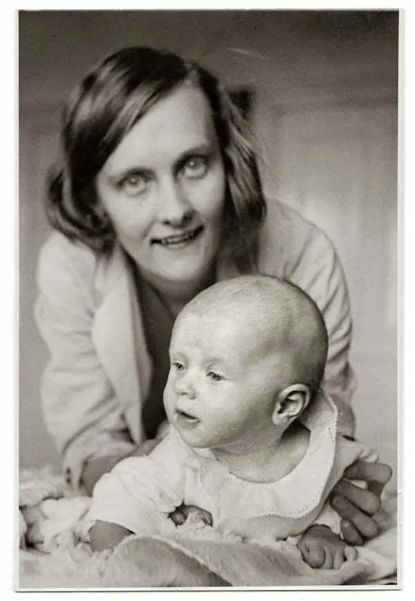 Карин родилась в 050 в ночь на 21 мая 1934 г и весила 4730 г Накануне родов - фото 45